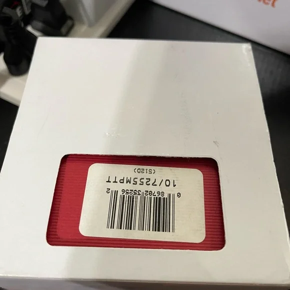 Brand New Anne Klein Diamond Watch. Very Beautiful and Elegant - Picture 5 of 6